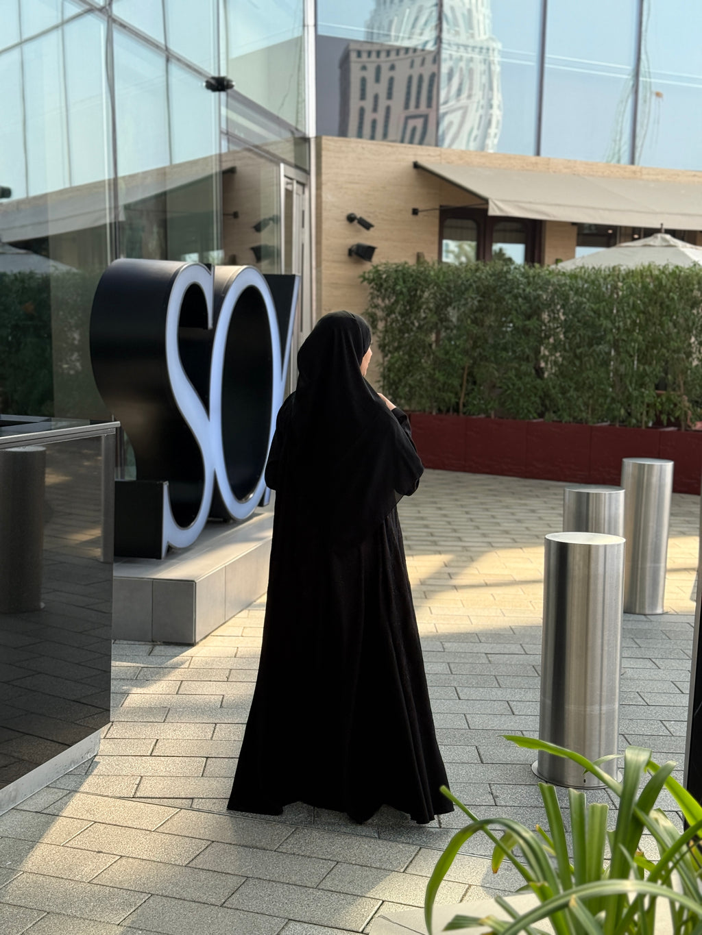 Premium Embroidered Black Abaya – Signature Edit