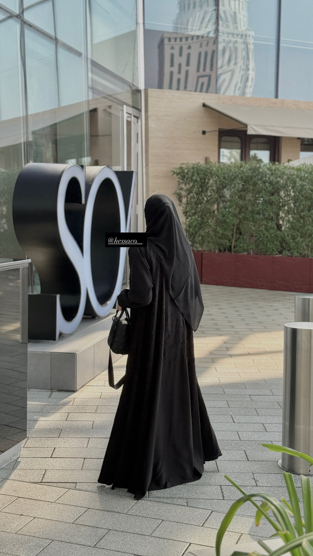 Premium Embroidered Black Abaya – Signature Edit
