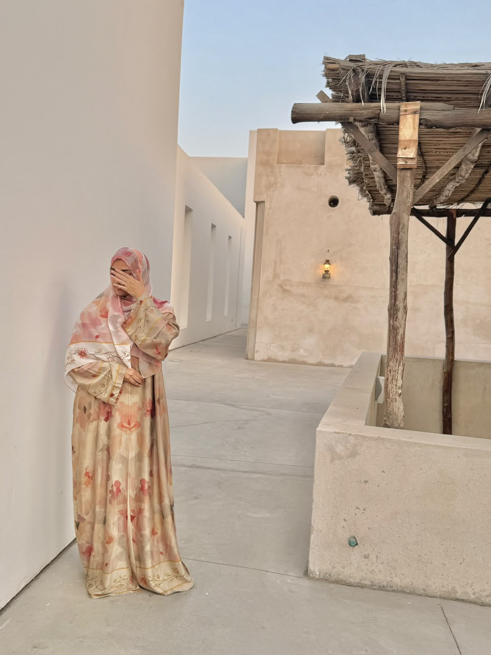 Beige bloom abaya